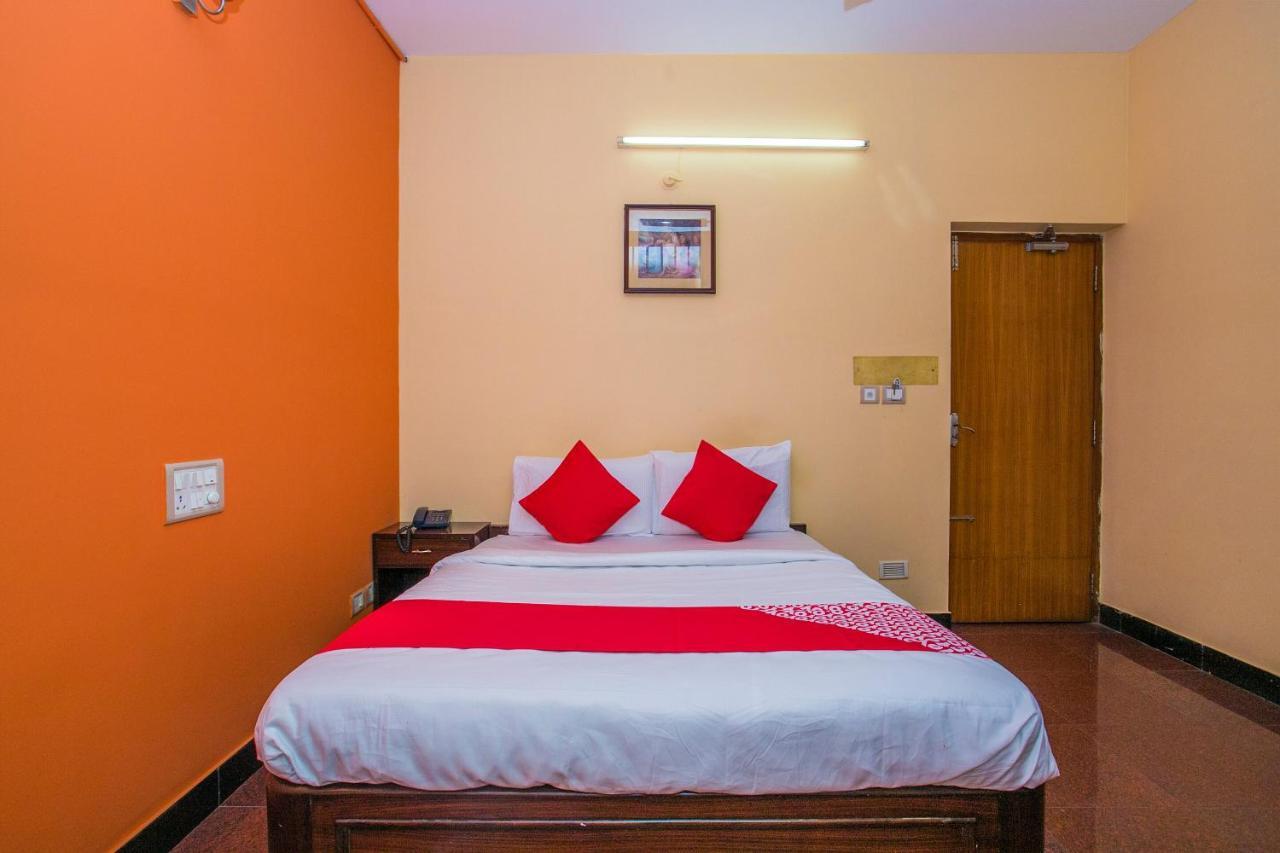 Hotel Priyanka Residency Bangalore Exterior foto
